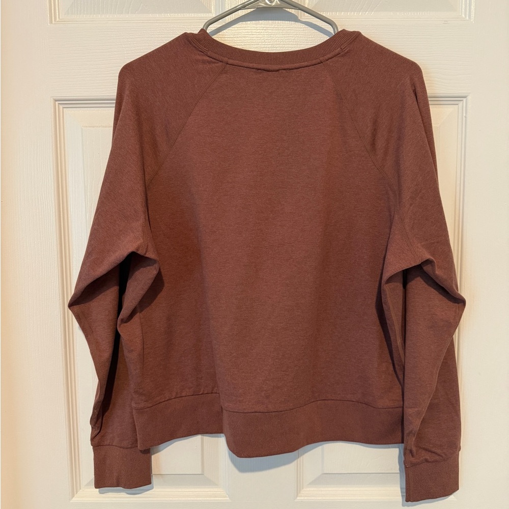 Vuori Women's Crew Neck Sweater - Dusty Rose - Picture 9 of 9